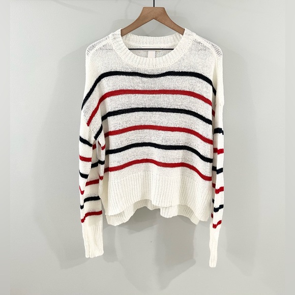 C&C California Long Sleeve Relaxed Fit Striped Sweater Size Medium - Picture 2 of 6